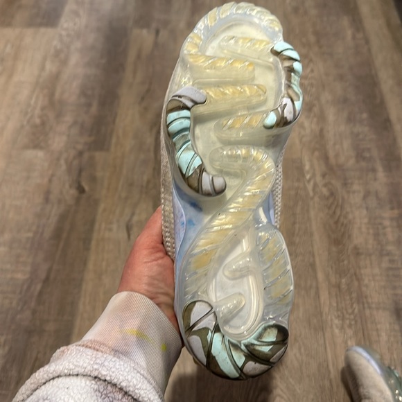 Nike Vapormax sneakers size 7.5 Women’s - Picture 3 of 13